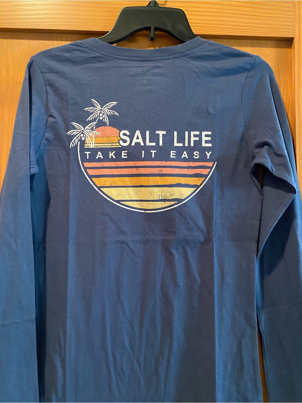 Salt Life Take It Easy Steel Blue Long Sleeve V-Neck T-Shirt NWT S - Picture 2 of 6